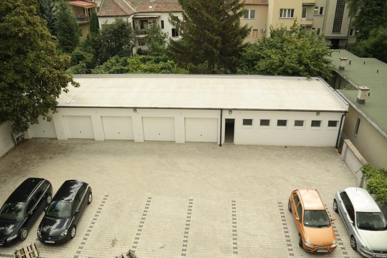 Riverside Apartman With Free Parking Győr Eksteriør bilde
